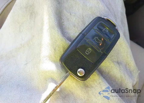 2009 Volkswagen Eos Turbo/Komfort from USA, damaged, VIN WVWBA71F79V020005